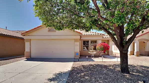 8049 W EVA Street, Peoria, AZ 85345