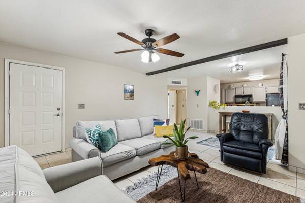 Mesa, AZ 85210,533 W GUADALUPE Road #1117