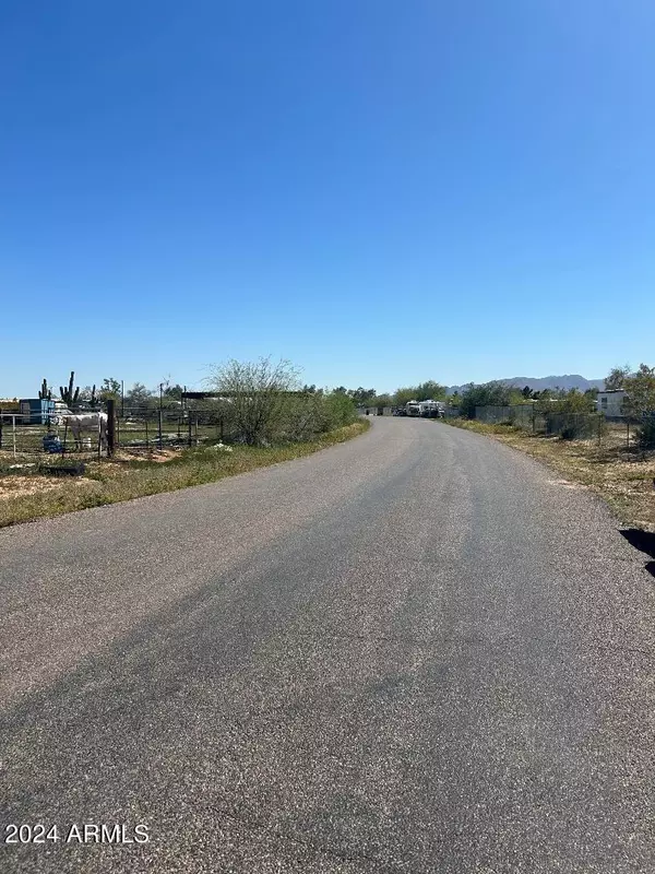 Wittmann, AZ 85361,28002 N 204TH Place #75