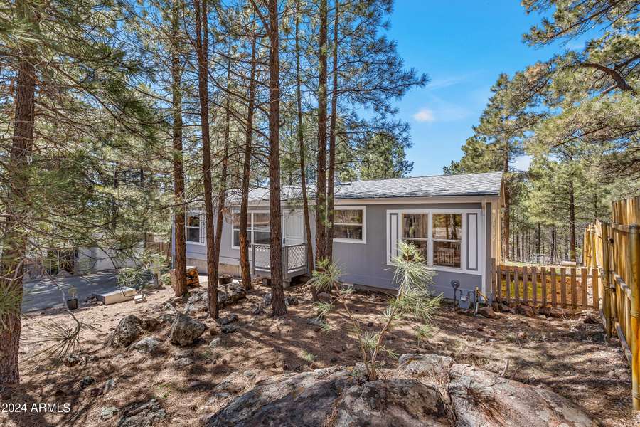 2565 TISHEPI Trail, Flagstaff, AZ 86005