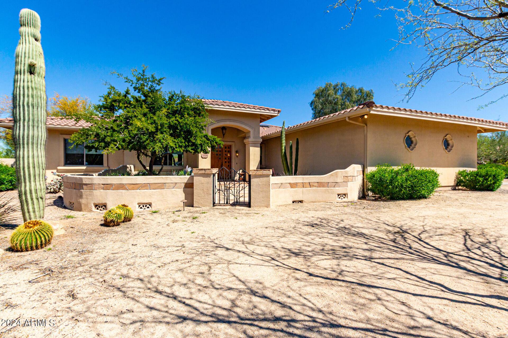 2324 W TANYA Trail, Phoenix, AZ 85086