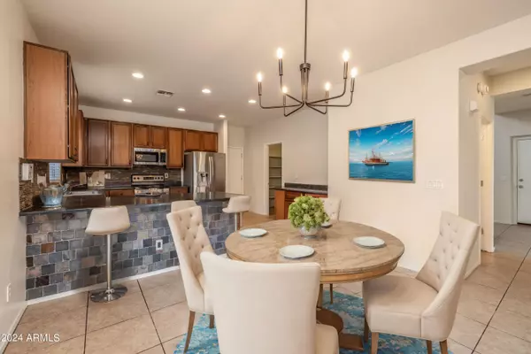 15682 W MACKENZIE Drive, Goodyear, AZ 85395