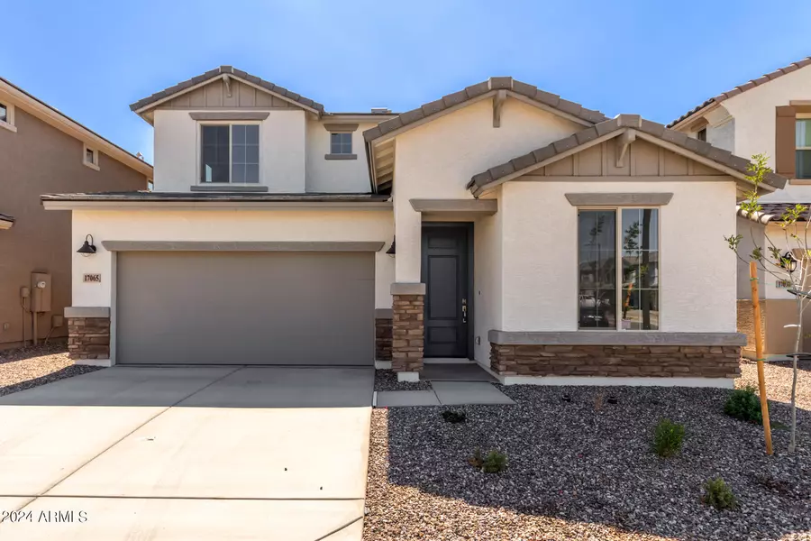 17065 W MOLLY Lane, Surprise, AZ 85387