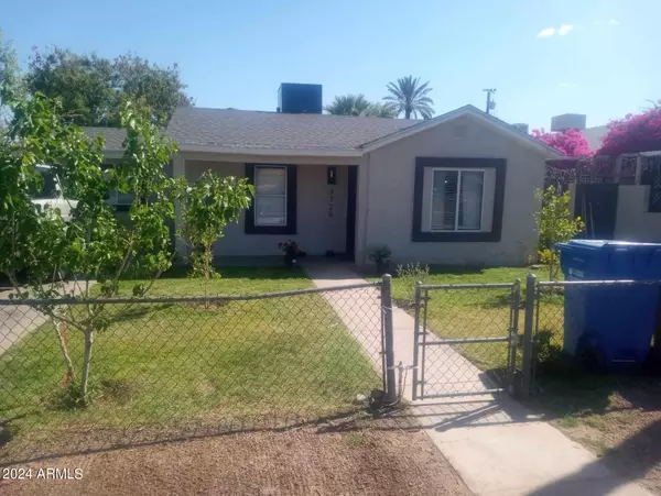 Phoenix, AZ 85009,3729 W LATHAM Street