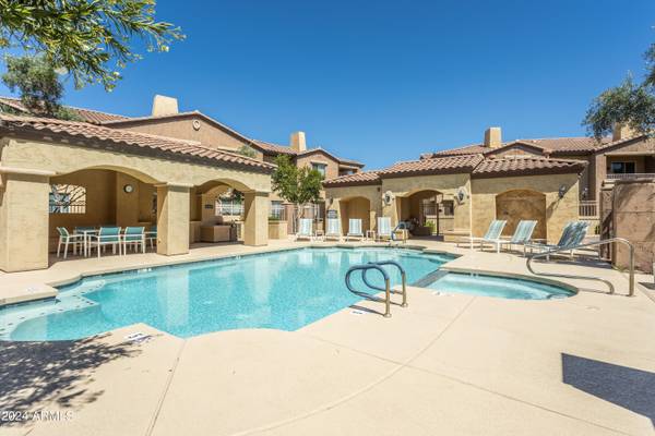 Chandler, AZ 85248,250 W QUEEN CREEK Road #131