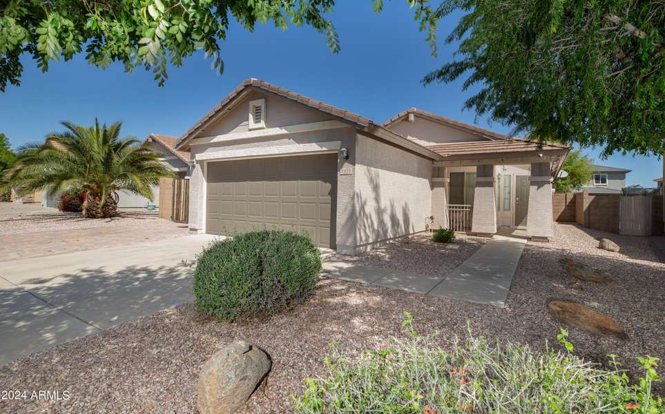 2470 W SAWTOOTH Way, San Tan Valley, AZ 85144