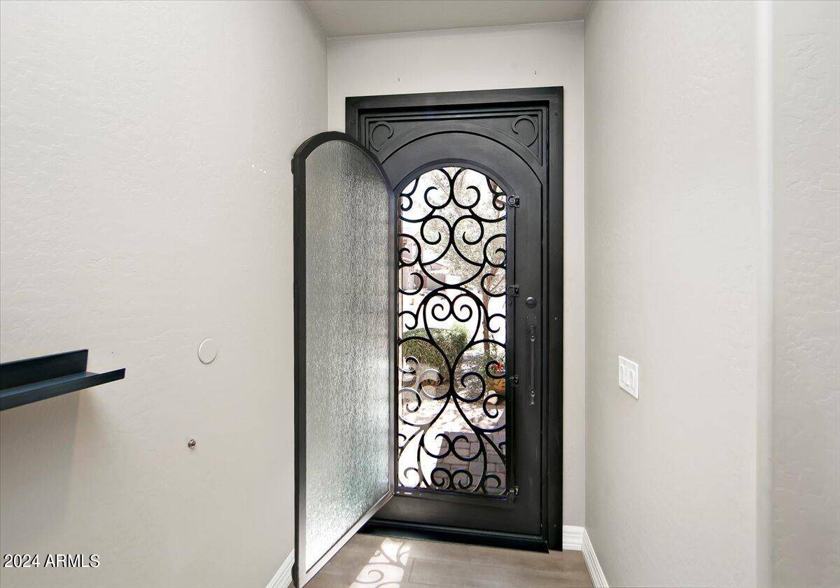 Scottsdale, AZ 85255,23004 N 73rd Place