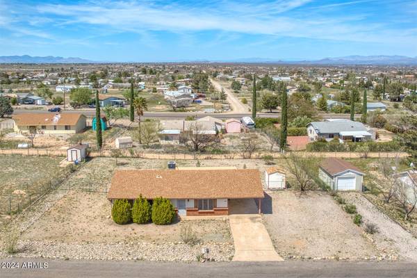 5489 E MADALEIN Drive, Hereford, AZ 85615