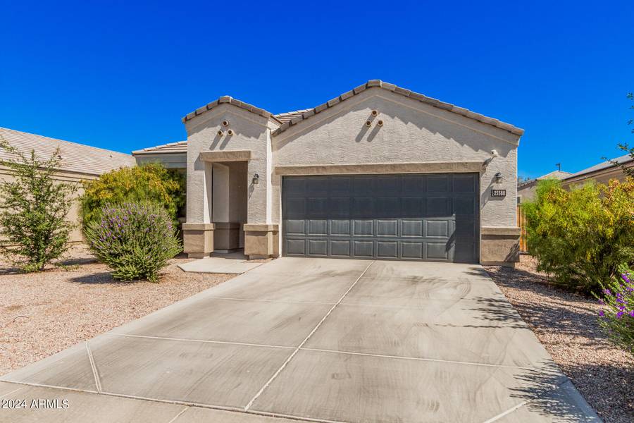 25580 W WINSTON Drive, Buckeye, AZ 85326