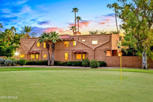 Paradise Valley, AZ 85253,7155 E OAKMONT Drive