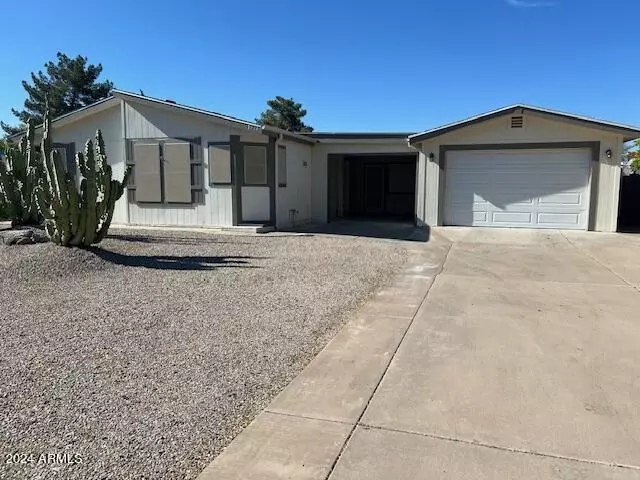 1514 E HELENA Drive, Phoenix, AZ 85022