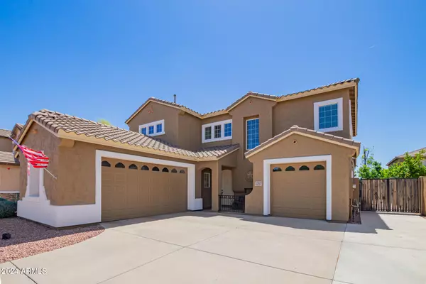 3297 E GERONIMO Court #67, Gilbert, AZ 85295