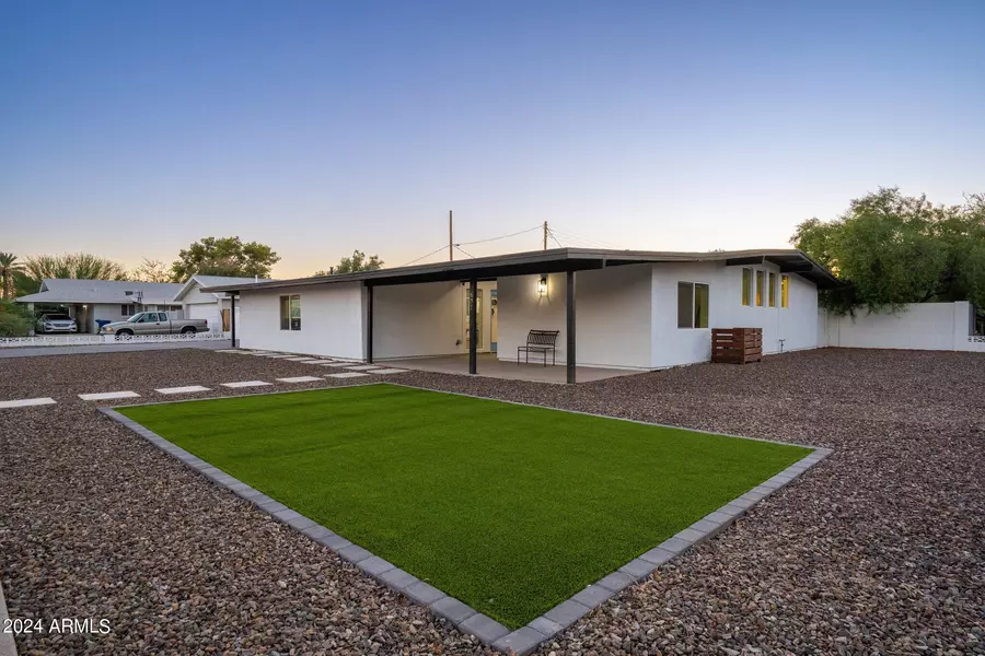 631 E BROADMOR Drive, Tempe, AZ 85282