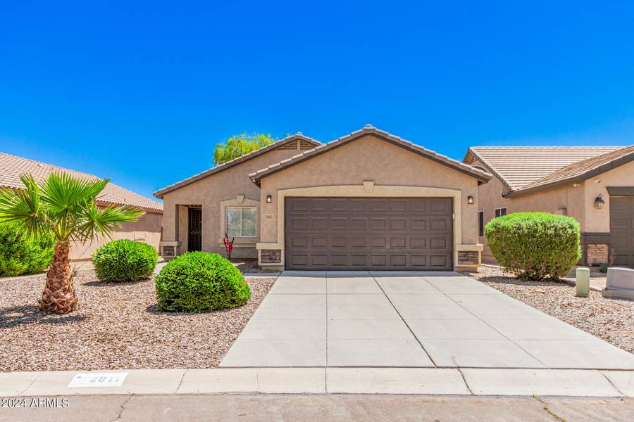 2811 E MINERAL PARK Road, San Tan Valley, AZ 85143