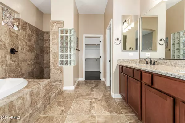 Litchfield Park, AZ 85340,19257 W OREGON Avenue