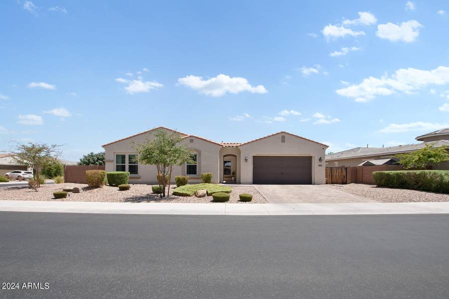 7653 S ABBEY Lane, Gilbert, AZ 85298