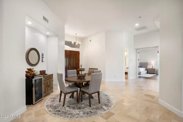 Phoenix, AZ 85045,14639 S 4TH Avenue