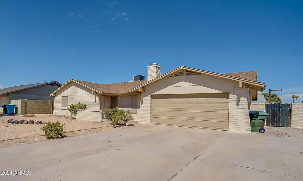 17043 N 39th Drive, Glendale, AZ 85308