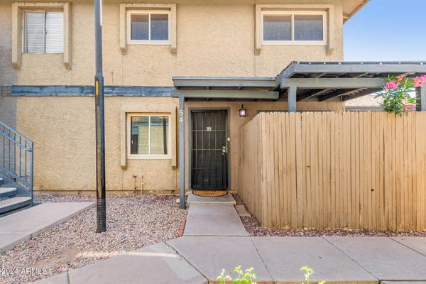 Chandler, AZ 85225,286 W PALOMINO Drive #54