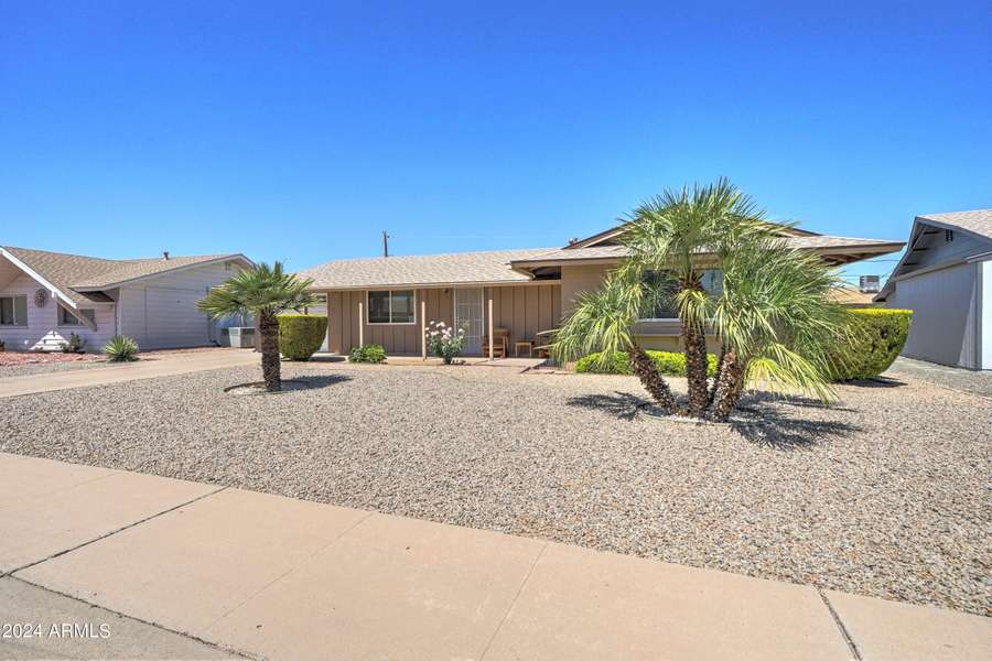 10634 W CROSBY Drive, Sun City, AZ 85351