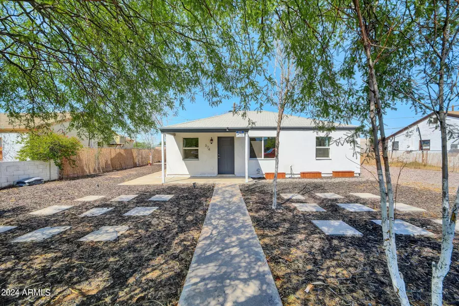 374 N 20TH Drive, Phoenix, AZ 85009