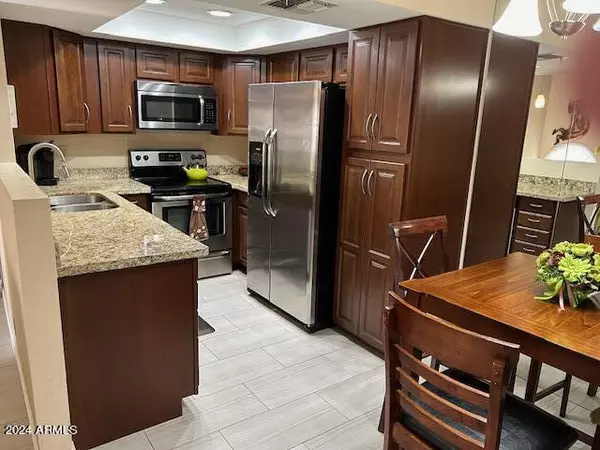 Phoenix, AZ 85020,1820 E MORTEN Avenue #228