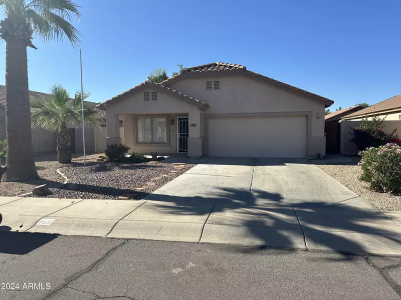 869 W PARK Avenue, Gilbert, AZ 85233