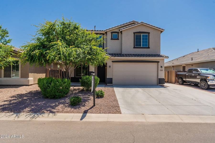 2165 W BENNETT Way, San Tan Valley, AZ 85144