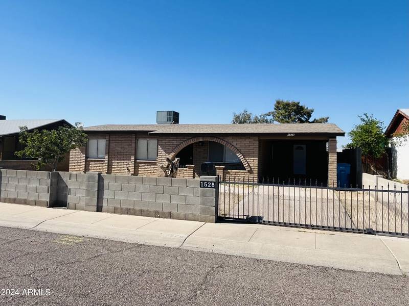 1528 W Maldonado Road, Phoenix, AZ 85041