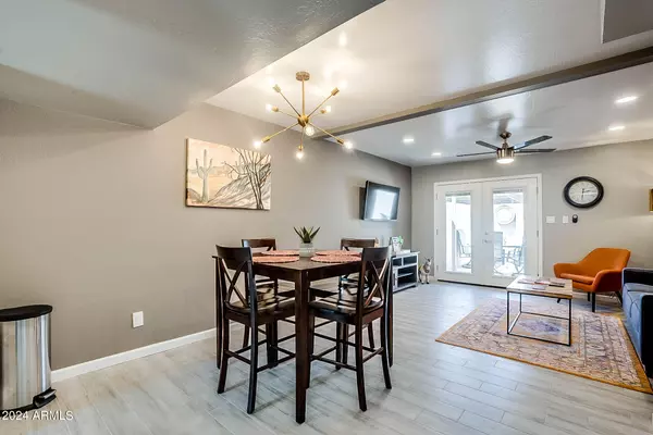 Scottsdale, AZ 85251,7706 E 1ST Avenue