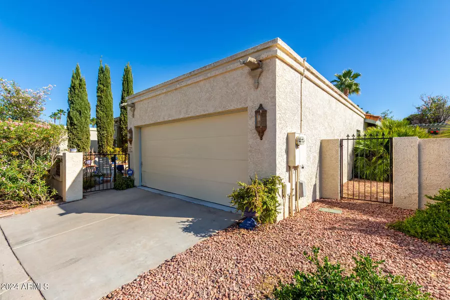 4625 E EUCLID Avenue, Phoenix, AZ 85044