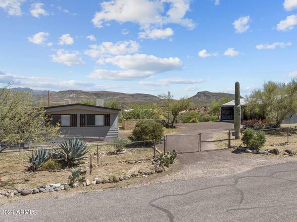 20405 E WAGON WHEEL Circle,  Black Canyon City,  AZ 85324