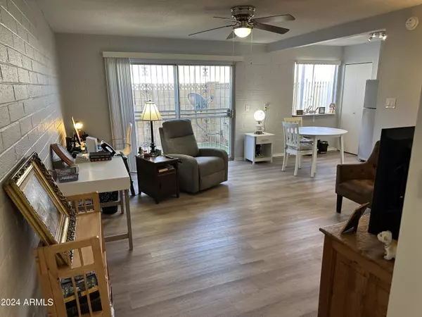 Scottsdale, AZ 85257,8211 E GARFIELD Street #J103