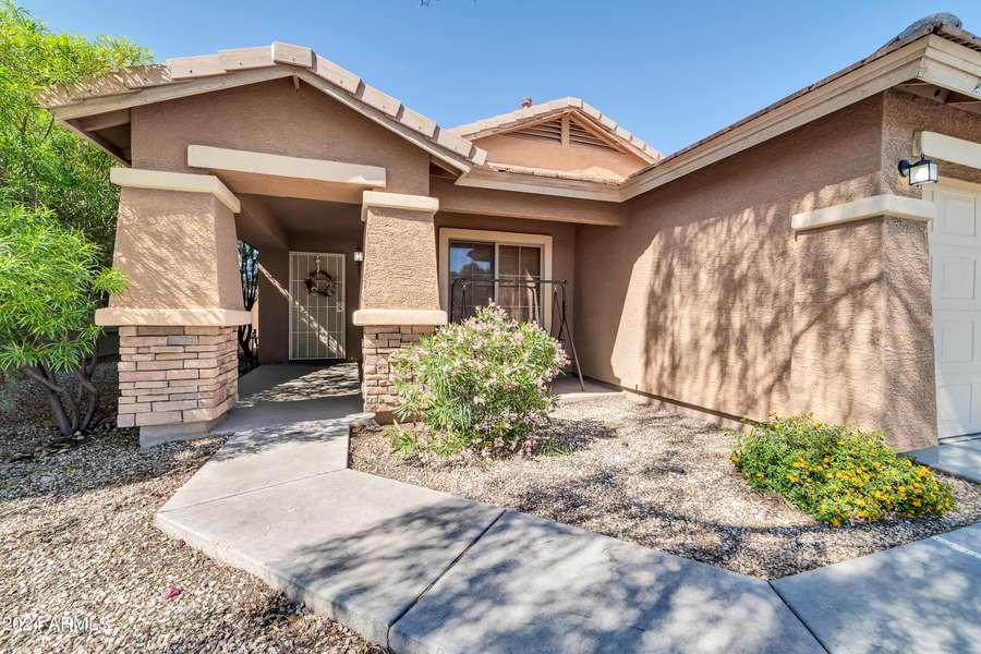 15232 W SMOKEY Drive, Surprise, AZ 85374