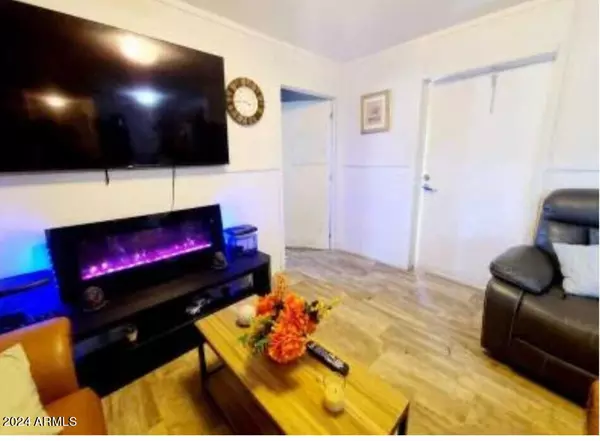 Glendale, AZ 85302,8401 N 67TH Avenue #284