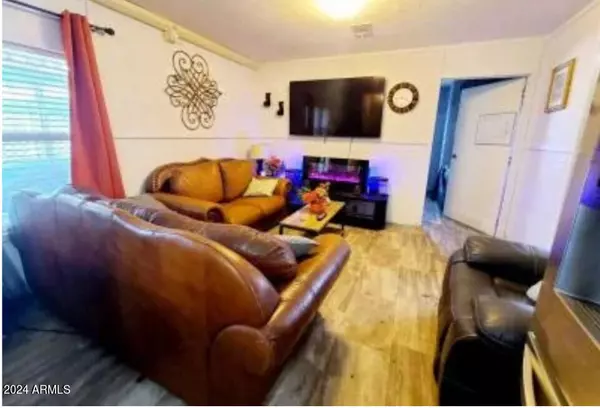 Glendale, AZ 85302,8401 N 67TH Avenue #284