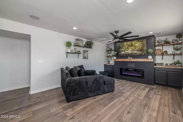 Mesa, AZ 85204,2558 E JUANITA Avenue