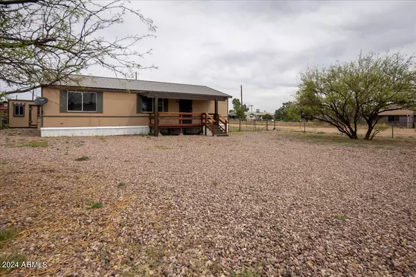 Huachuca City, AZ 85616,167 E VIA CORTA --