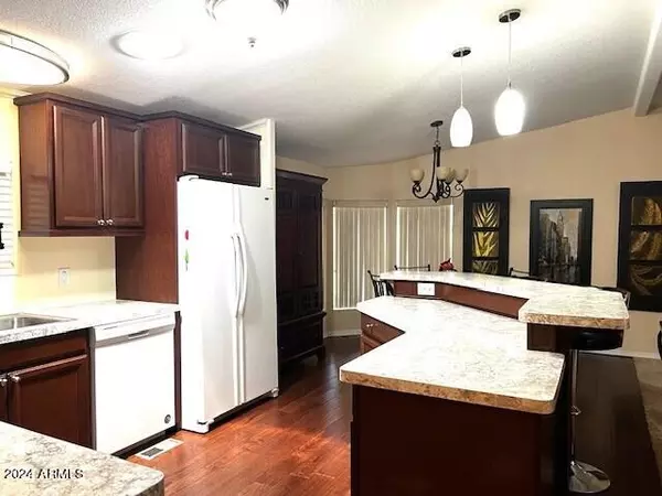 Apache Junction, AZ 85119,3500 S TOMAHAWK Road #204