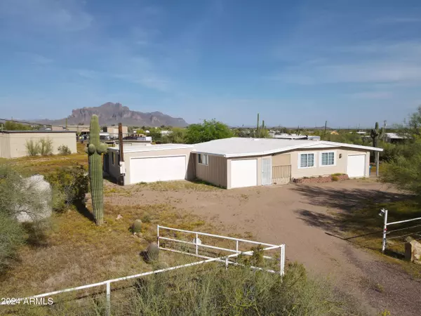 4655 N SAGUARO Drive, Apache Junction, AZ 85120