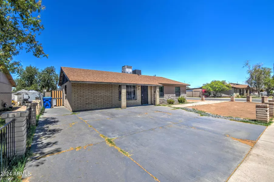 4862 W Almeria Road, Phoenix, AZ 85035