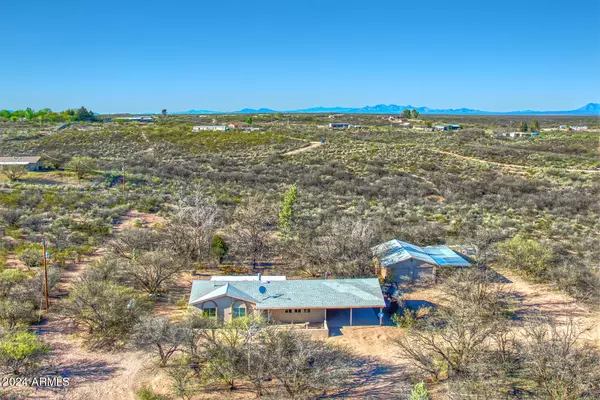 1415 E MADISON Road, Huachuca City, AZ 85616