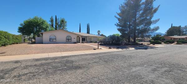 1764 LEXINGTON Drive, Sierra Vista, AZ 85635