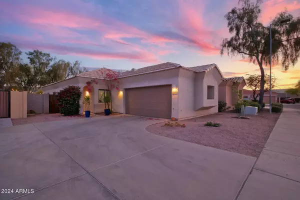 2609 E JESSICA Lane, Phoenix, AZ 85040