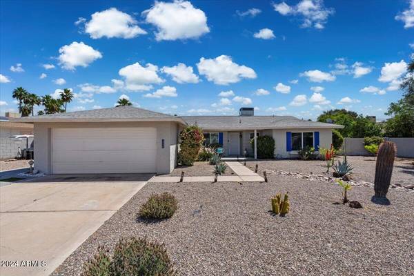 15221 N 52ND Place, Scottsdale, AZ 85254