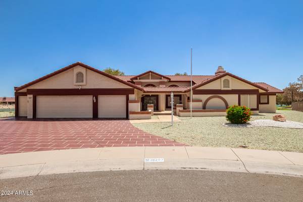 18203 N GARDENVIEW Drive, Sun City West, AZ 85375