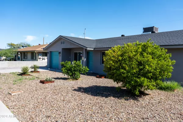 Phoenix, AZ 85015,2145 W FAIRMOUNT Avenue