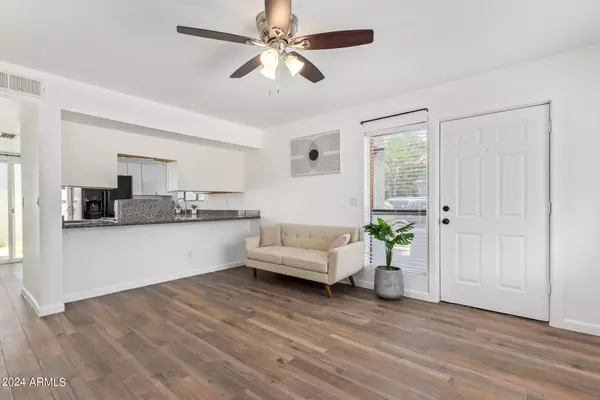 Phoenix, AZ 85032,15439 N 28TH Street #1