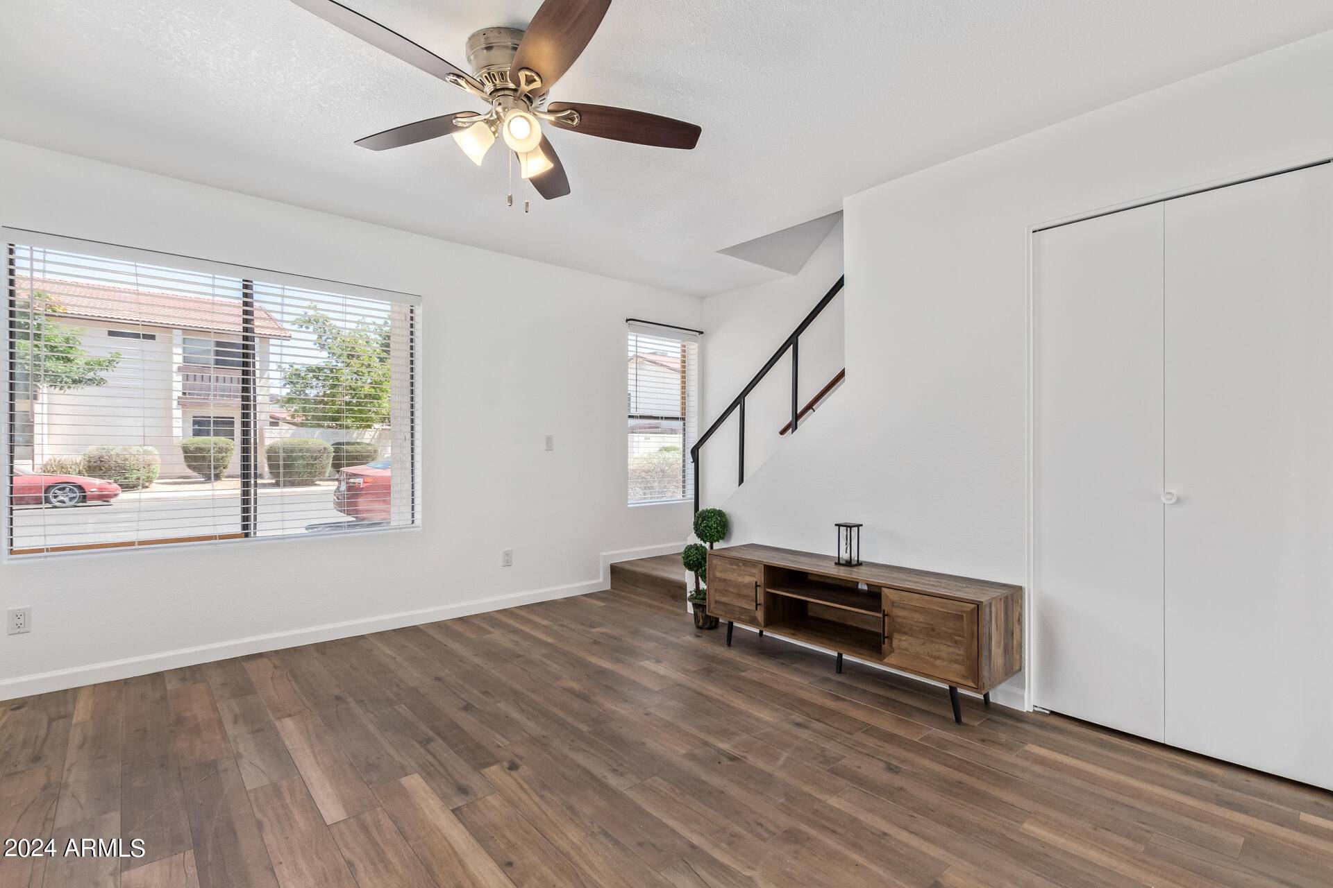 Phoenix, AZ 85032,15439 N 28TH Street #1