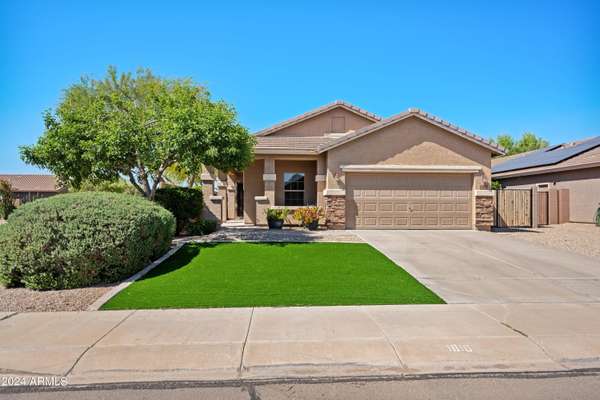 1810 W STEPHANIE Lane, San Tan Valley, AZ 85144